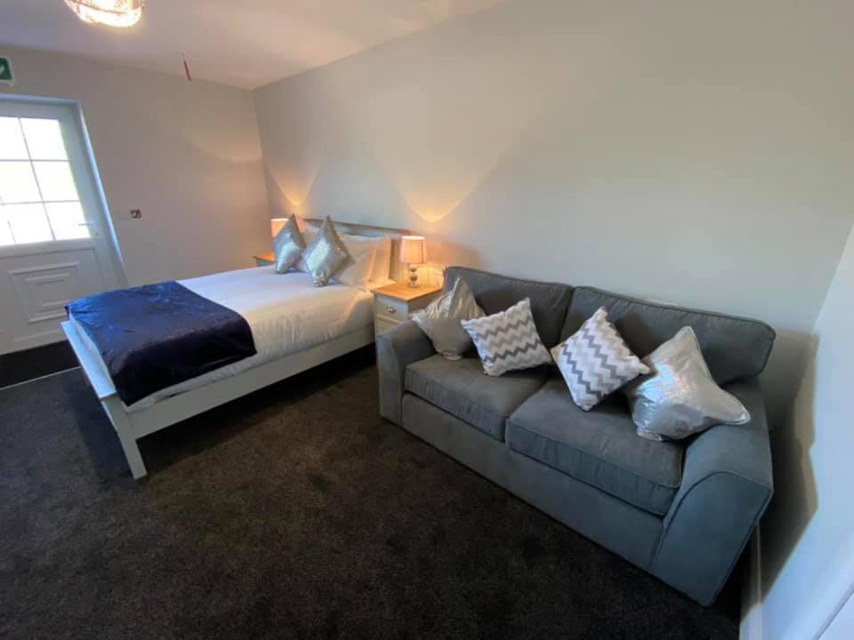 Temple Golf Club Hotel Lisburn Bagian luar foto